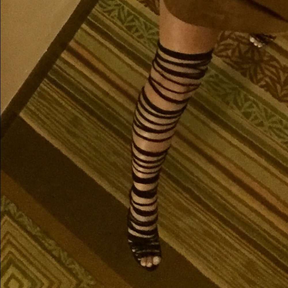 Jeffrey Campbell Black Lace-Up Gladiator Knee-High Heels - Picture 5 of 7